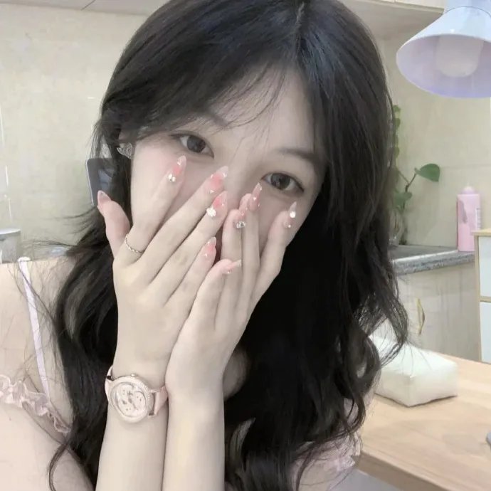 皮裘大衣女人