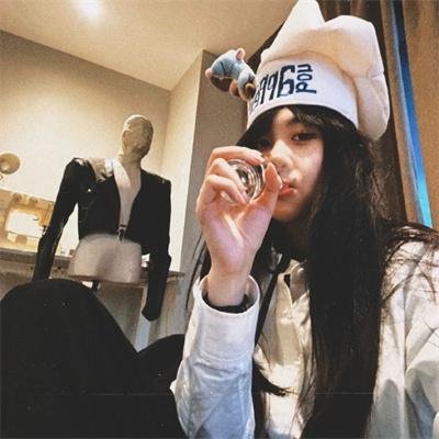 推动情人的床